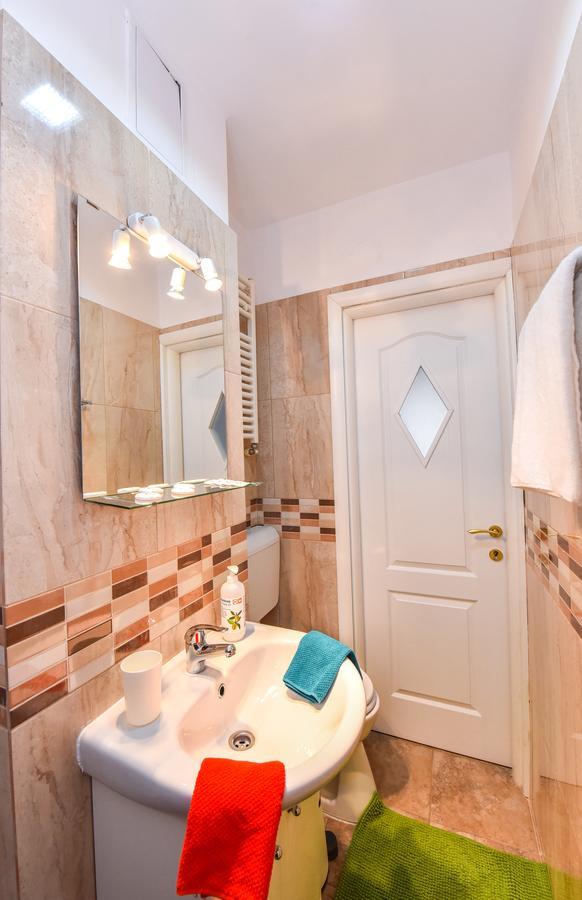Apartament Sala Palatului Tower View Bucureşti